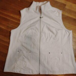 Women's Allison Daley 2x Vest Off White color.  NWOT